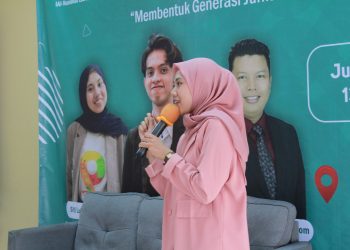 Siti Lutfi Latifah Lewat Dunia Akademis Tebarkan Manfaat dan Inspirasi