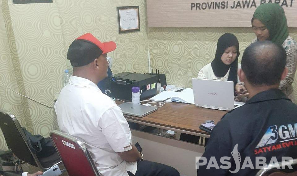 Diduga Lakukan Kampanye Terselubung, Ridwan Kamil Dilaporkan ke Bawaslu Jabar