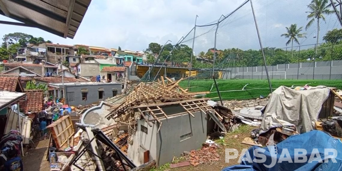 Banjir Bandang di Cimahi Sebabkan 10 Rumah Warga Rusak