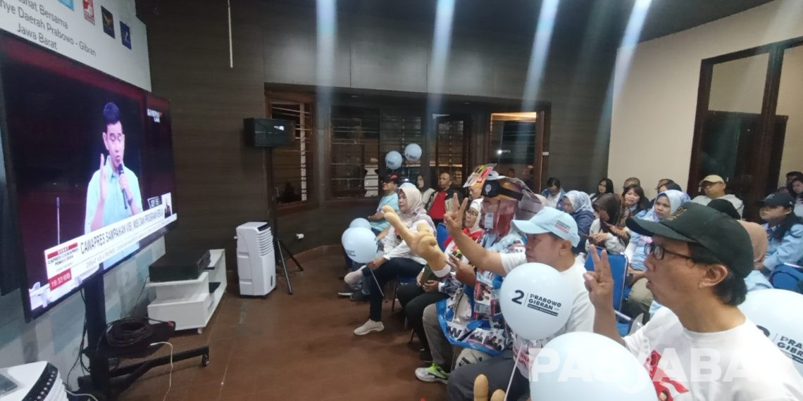 Kemeriahan Nobar Debat Cawapres di Kantor TKD Prabowo-Gibran