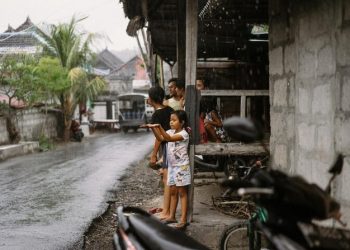 Air Hujan Bisa Diminum? Begini Faktanya!