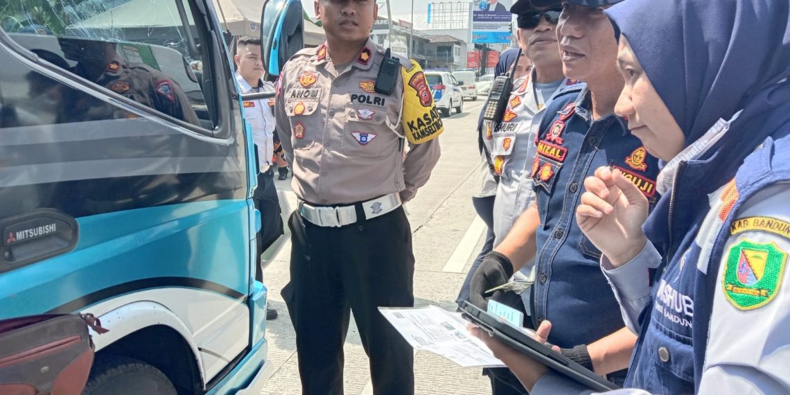 Ramp Check Bis Pariwisata dan Kendaraan Berpenumpang Banyak Dilakukan Polresta Bandung