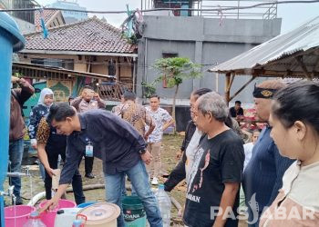 Perumda Tirtawening Kota Bandung Tak Batasi Warga Braga untuk Mengambil Air