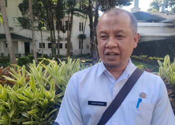 Banyak Anggota KPPS di Kota Bandung Kelelahan Hingga Dilarikan ke Rumah Sakit, petugas pemilu