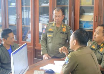 Pembuang Sampah ke Sungai Cipamokolan Beri Klarifikasi