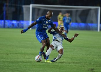 Persib Menggila di Si Jalak Harupat, PSIS Disikat 3-0