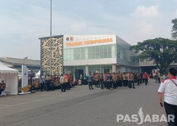 Jokowi Ajak Masyarakat Gunakan Angkutan Umum untuk Atasi Kemacetan