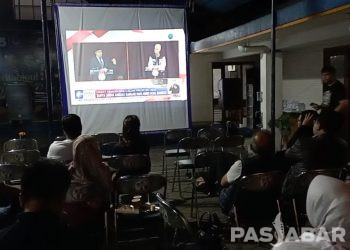 Nobar Debat Capres Digelar di Kota Bandung oleh Pendukung Masing-masing