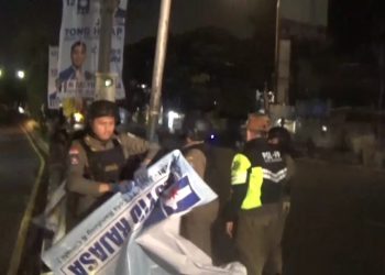 Memasuki Minggu Tenang, Petugas Tertibkan Alat Peraga Kampanye