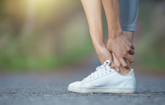 Pertolongan Pertama Ketika Pergelangan Kaki Keseleo