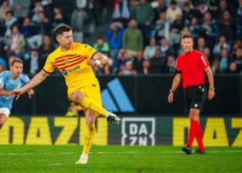 Robert Lewandowski mencetak gol penentu kemenangan bagi Barcelona lewat titik penalti. (foto: ig @_rl9)