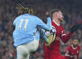 Kyle Walker Puji Wasit Karena Pelanggaran Doku Tak Diganjar Penalti