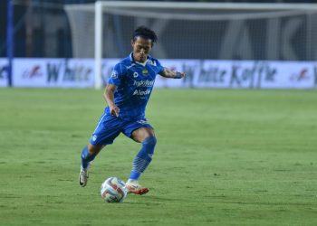 Henhen Menatap Laga ke-100 Bareng Persib