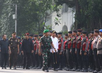 Apel Gelar Operasi Kepolisian Terpusat Ketupat Lodaya 2024 di Bandung