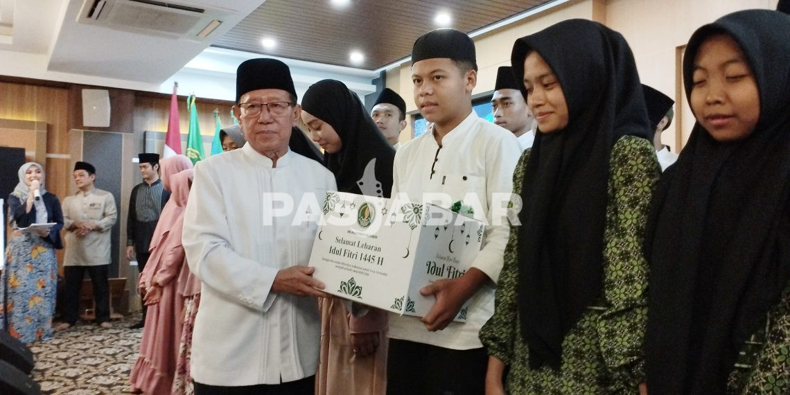 Keluarga Besar Paguyuban Pasundan Bagikan 1.684 Paket Santunan