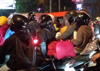 Arus Balik Sepeda Motor Masih Memadati Jalan Arteri Soekarno-Hatta, Kota Bandung
