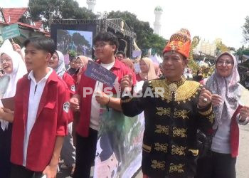 Karnaval Budaya Bedas 2024 Meriahkan Hari Jadi ke-383 Kabupaten Bandung