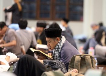 BerItikaf di Masjid Habiburrahman Kota Bandung