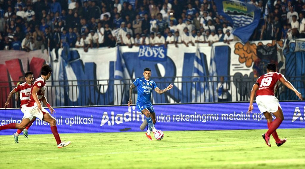 madura united persib