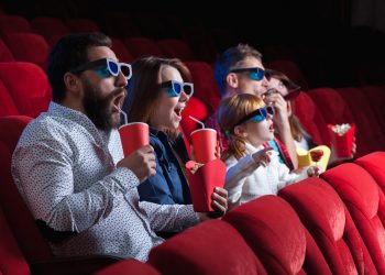 viral tertawakan ibu di bioskop