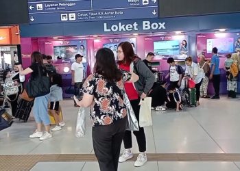 Libur Panjang Stasiun KAI Bandung Padat Penumpang