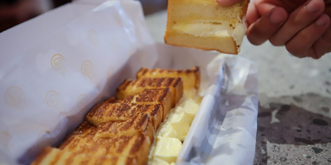 Bukan Roti Tapi Bolu Bakar di Bandung Ini Usianya Dua Dekade