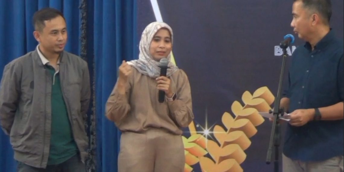 Pemerintah Provinsi Jawa Barat Memberikan Santunan bagi Korban Pengrusakan Mobil oleh Oknum Bobotoh