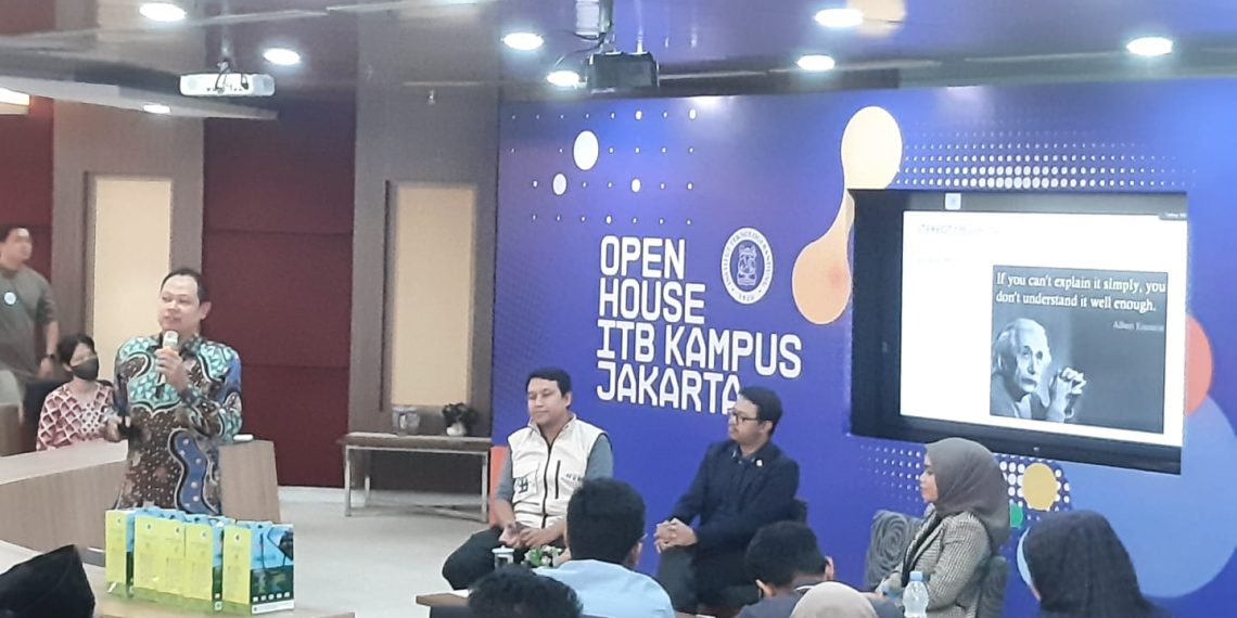 mahasiswa ITB