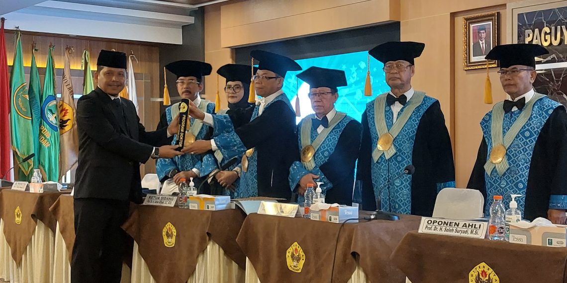 Sidang Doktor Unpas Fathurrohman
