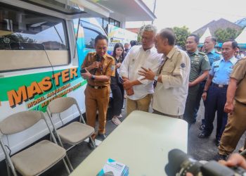 layanan master