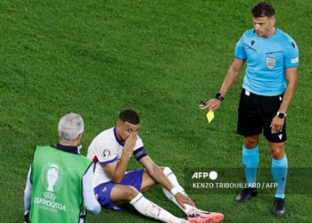 Piala Eropa 2024: Belum Berjodoh dengan Piala Eropa, Hidung Mbappe Patah dan Dapat Kartu Kuning Konyol