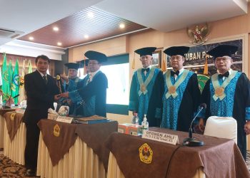 Sidang Doktor Peri Gandara