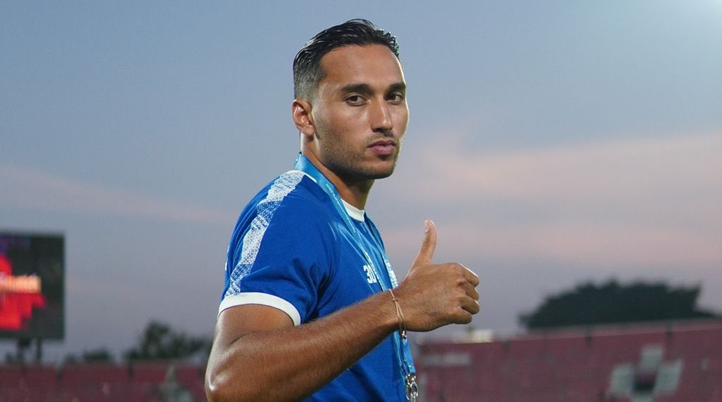 Ezra Walian
