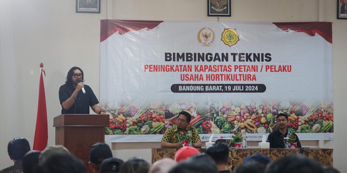 Gelar Bimtek, Ono Surono Serap Aspirasi Petani Hortikultura di Lembang