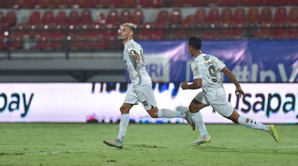 Gol Egy Maulana Vikri Kandaskan Kemenangan Persib