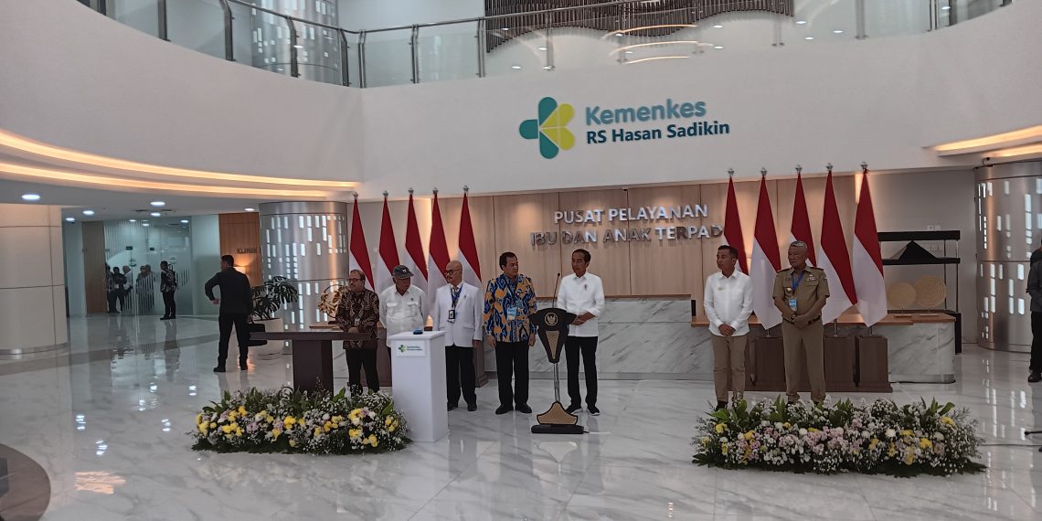 pusat pelayyanan kesehatan ibu dan anak