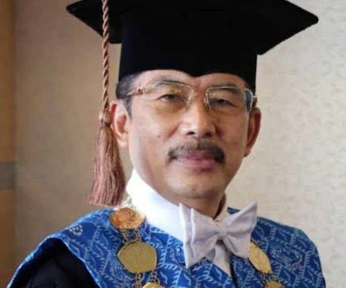 Prof. Dr. Ir. H. Eddy Jusuf Sp, M.Si.., M.Kom., IPU., ASEAN.Eng Tutup Usia