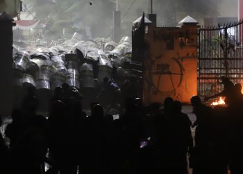 Foto: Unjuk Rasa Menolak Revisi UU Pilkada