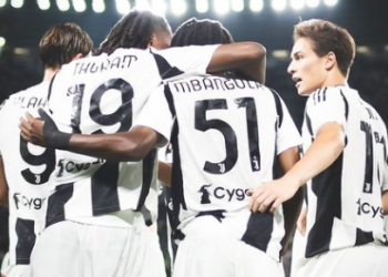 Si Nyonya Tua Permalukan Debutan Serie A Como