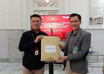 RSHS Menyerahkan Hasil Tes Kesehatan 4 Paslon Gubernur dan wakil Gubernur Jabar