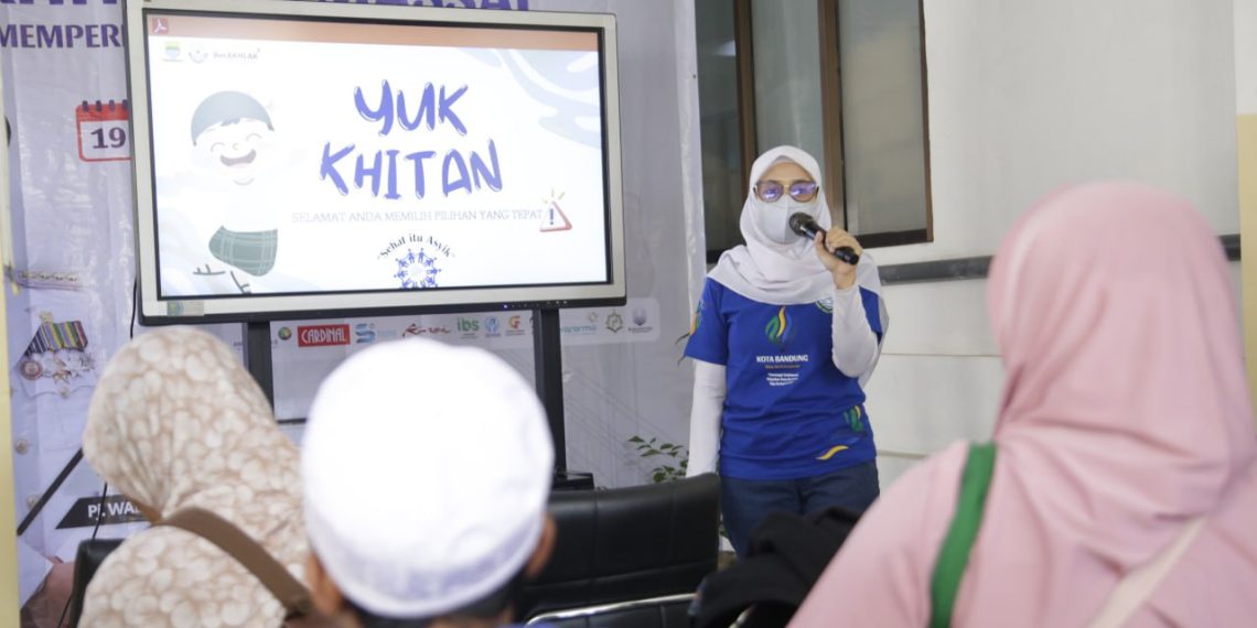 khitanan massal