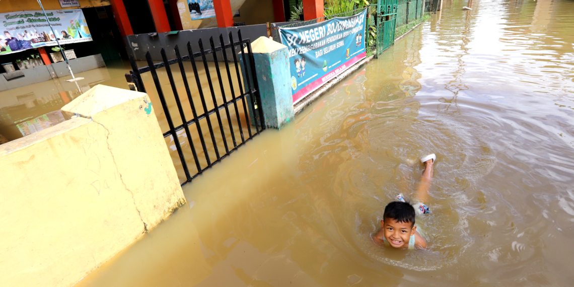 FOTO : BANJIR LUAPAN SUNGAI CITARUM