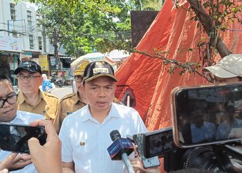 sampah pasar