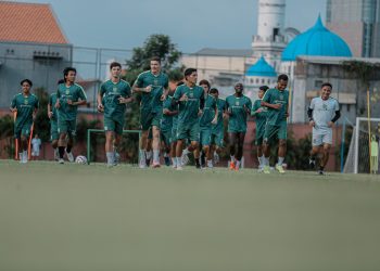 Persebaya Tempati Puncak Klasemen Liga 1 2024/2025