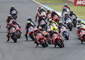 MotoGP Jepang: Francesco “Pecco” Bagnaia Kalahkan Jorge Martin dan Marc Marquez
