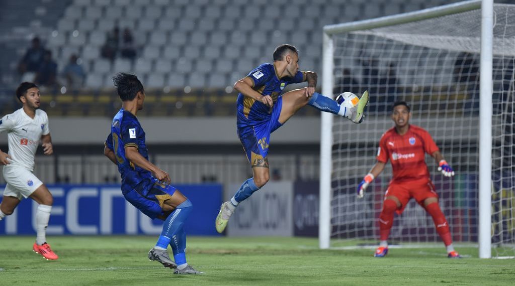 laga zhejiang fc persib