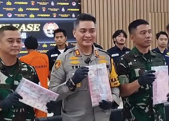 uang palsu