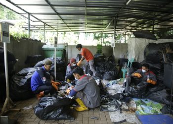 pengelolaan sampah mandiri