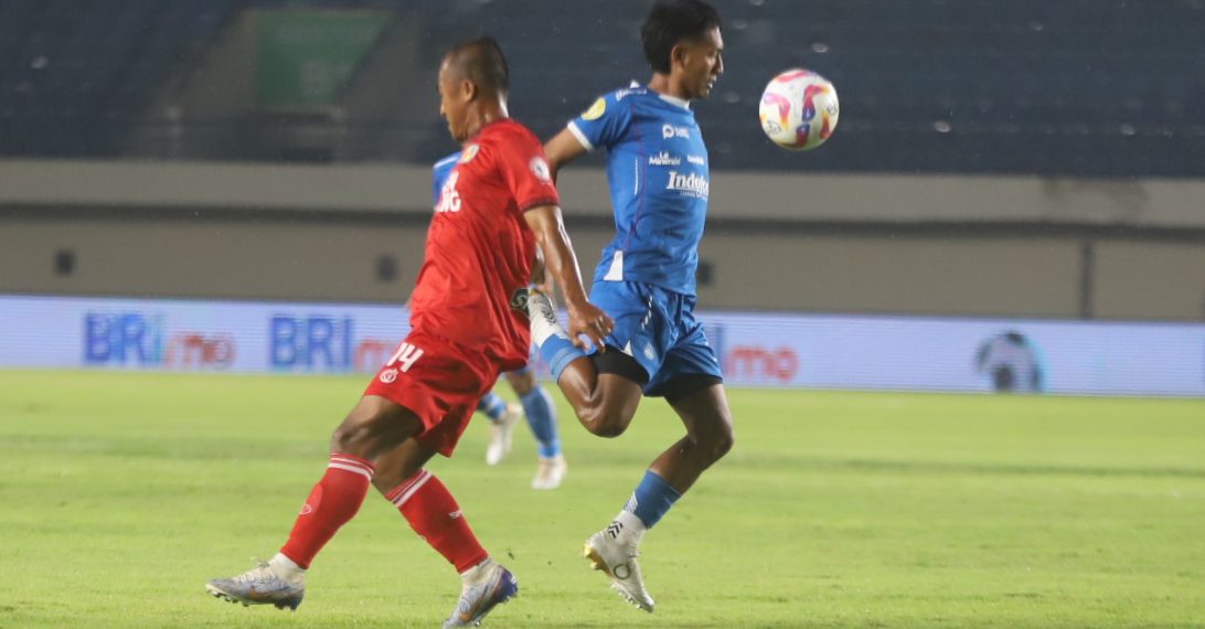 Persib Perpanjang Rekor hingga Jadi Pemuncak Klasemen