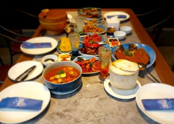 Kurnia Seafood: Sensasi Makan Besar Bersama Keluarga